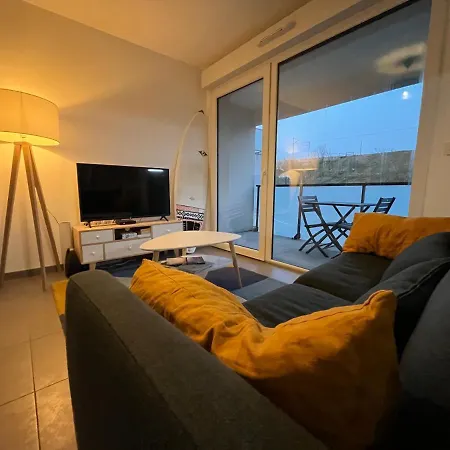 Logement A Avec Terrasse Et Parking Prive Wimereux