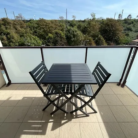 Logement A Avec Terrasse Et Parking Prive 위머로우